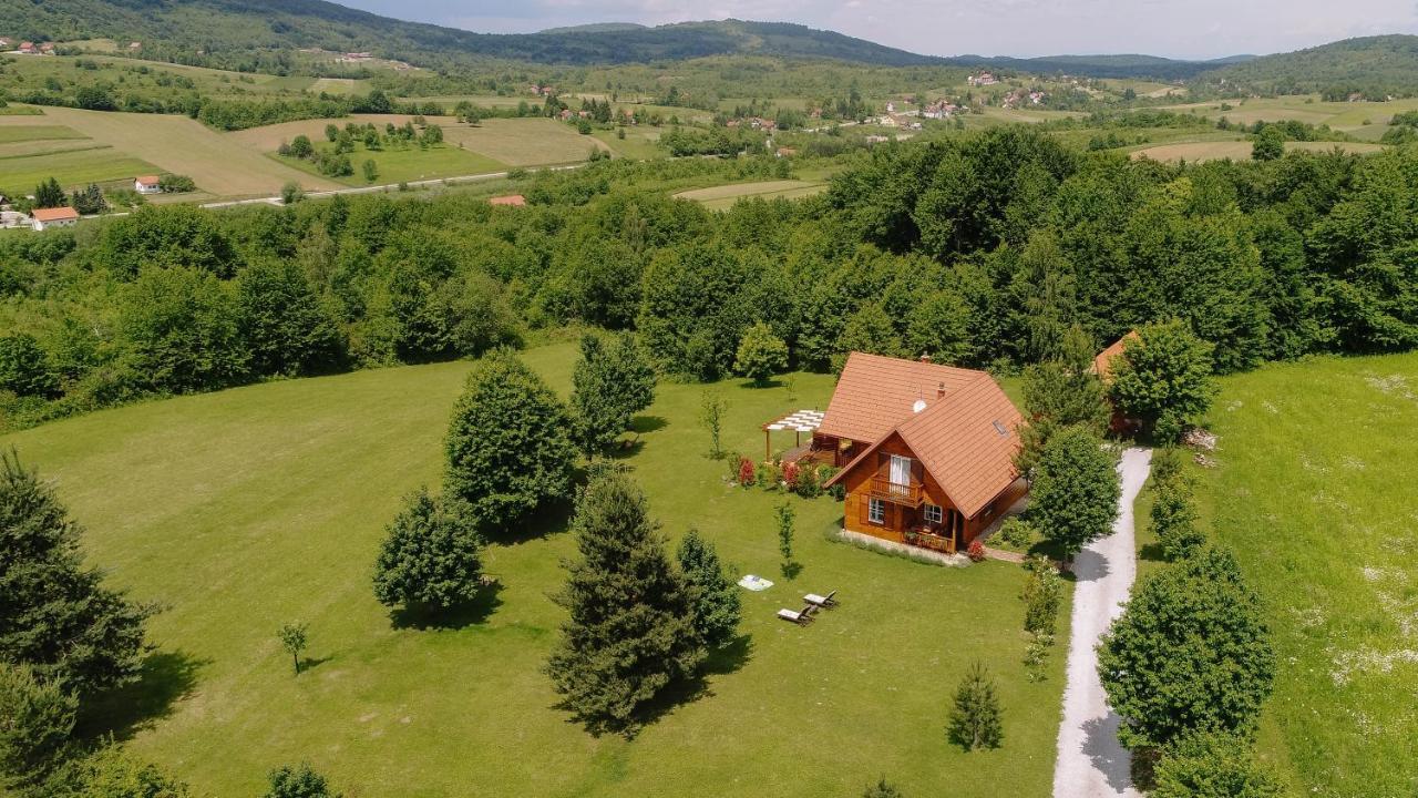 Holiday Homes Vita Natura Rakovica Exterior foto